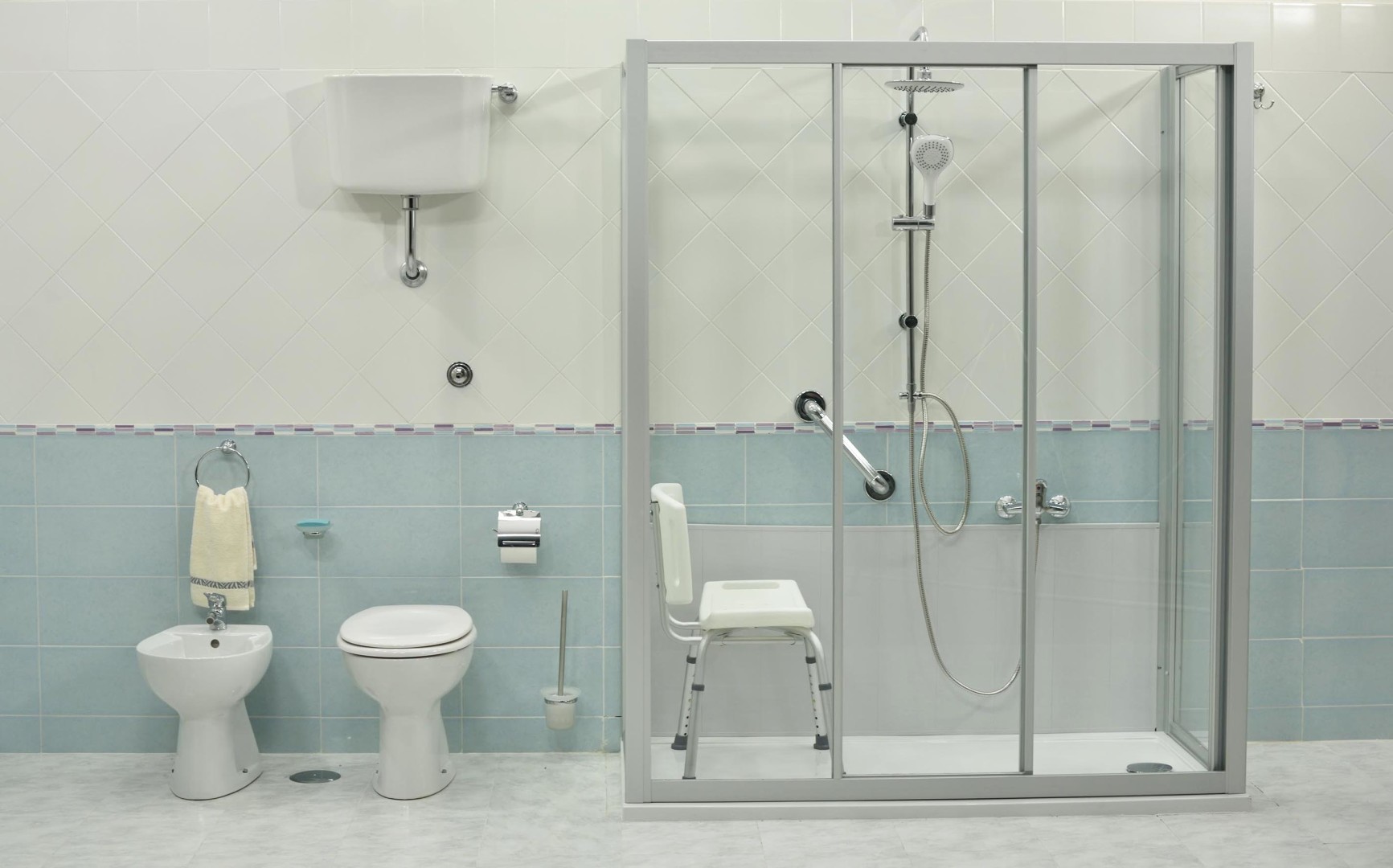 Vasca o doccia: cosa installare in bagno | Docciatime.it trasforma da bagno in doccia in sole 6 ore