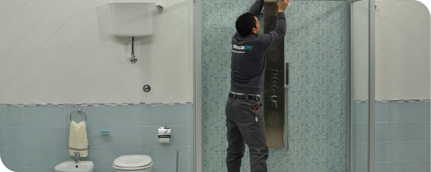 Ristrutturazione del bagno in 48 ore lavorative | Docciatime.it trasforma da bagno in doccia in sole 6 ore Ristrutturazione del bagno in 48 ore lavorative | Docciatime.it trasforma da bagno in doccia in sole 6 ore