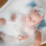 Guida: Come fare il bagnetto al neonato nella doccia? | Docciatime.it trasforma da bagno in doccia in sole 6 ore