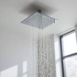 Doccia a soffitto: design e funzionalità | Docciatime.it trasforma da bagno in doccia in sole 6 ore